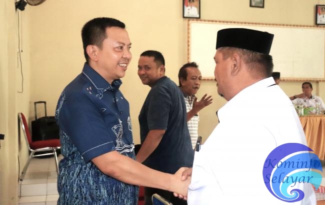 Kunker di Pulau Bonerate, Bupati Basli Tegaskan Aparatur Pemerintah Harus Kompak