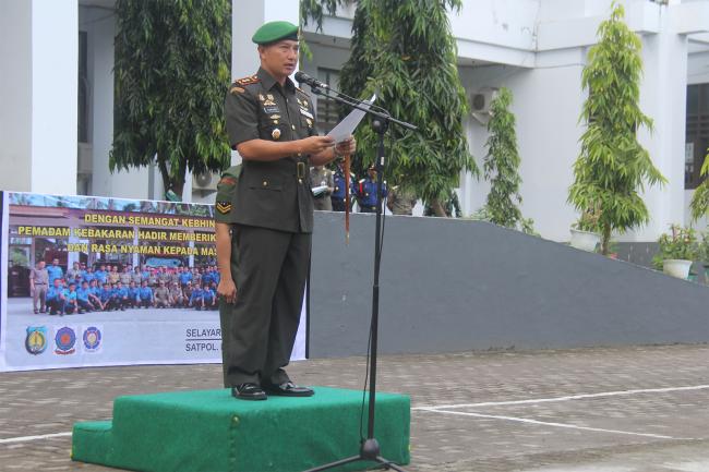 Dandim 1415 Kepulauan Selayar Pimpin Upacara HUT Damkar ke-98
