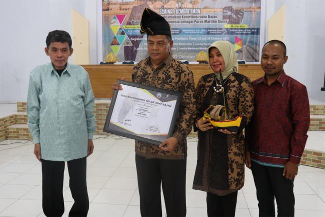 Kepala Balai TNTB Dianugerahi Gelar Adat "Mbo Pote"