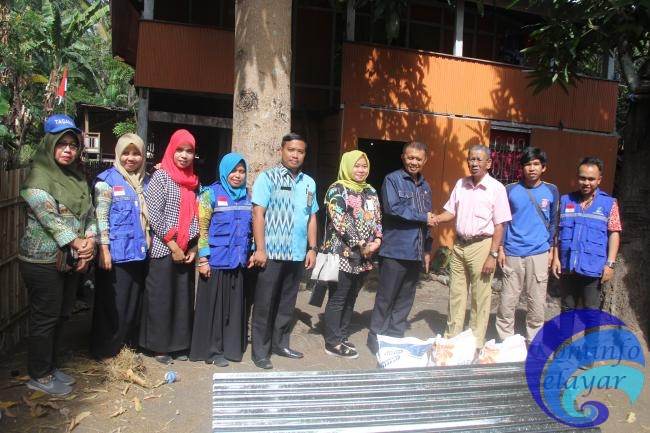 Sekda Selayar Beri Bantuan Korban Bencana Alam