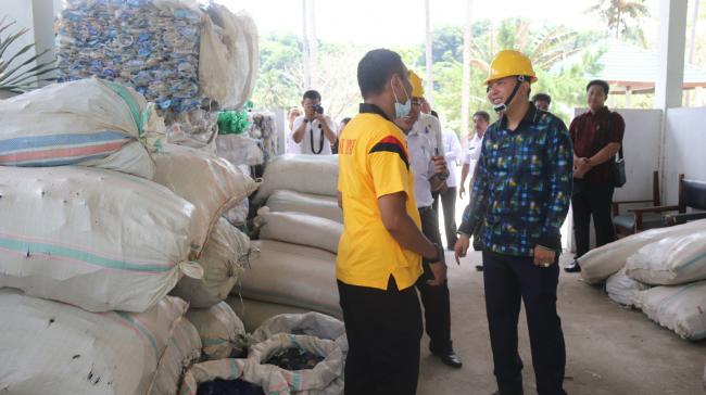 28launchingpenjualansampah.JPG