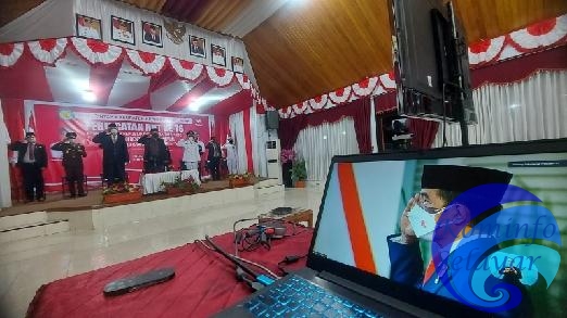 Dari Pendopo Rujab, Bupati dan Wabup Selayar ikuti upacara penurunan sang merah putih