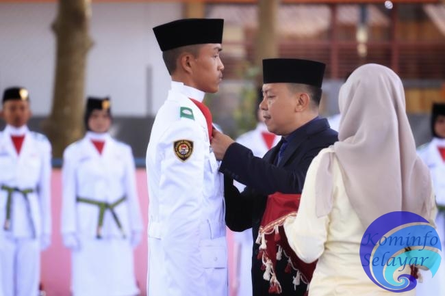 Bupati Kepulauan Selayar Kukuhkan Paskibraka Tahun 2019 