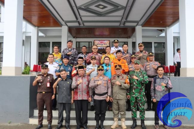 Wabup Muhtar Hadiri Apel Gelar Pasukan Ops Ketupat 2025 Polres Selayar