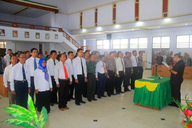 Wakil Bupati Kep. Selayar Kukuhkan Satgas Saber Pungli