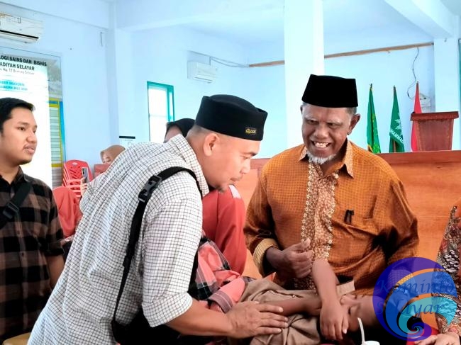 Ketua IDI Selayar Hazairin Nur Pantau Langsung Khitanan Massal PD Muhammadiyah