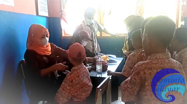 Tim PKM Benteng Jampea Screening Kesehatan Terhadap Siswa SDN Labuang Mangatti