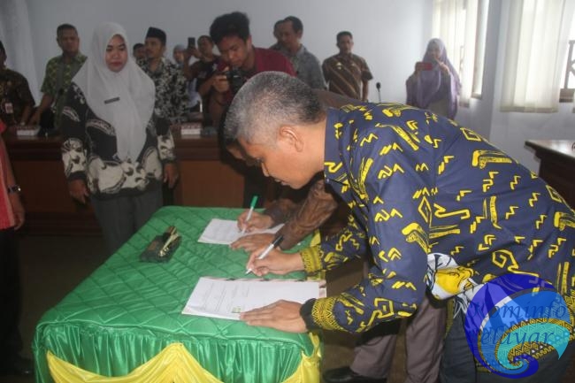 Bupati Selayar Tandatangani MoU Pengelolaan Administrasi Bea Perolehan Hakim Atas Tanah