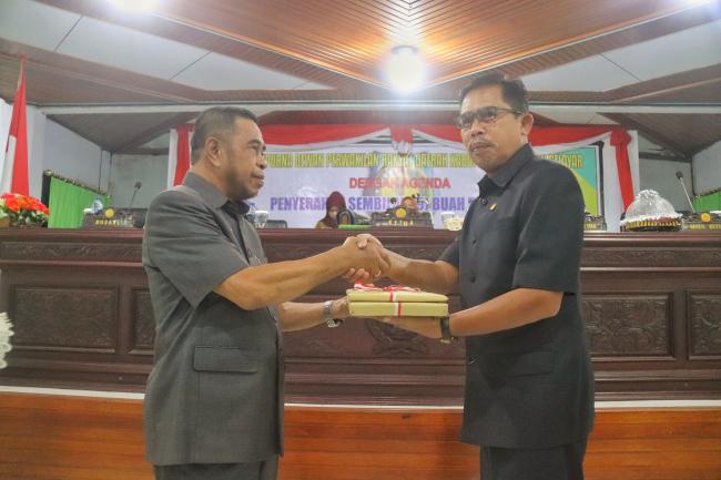 Paripurna DPRD Selayar, Dengan Agenda Penyerahan 9 Buah Naskah Ranperda 