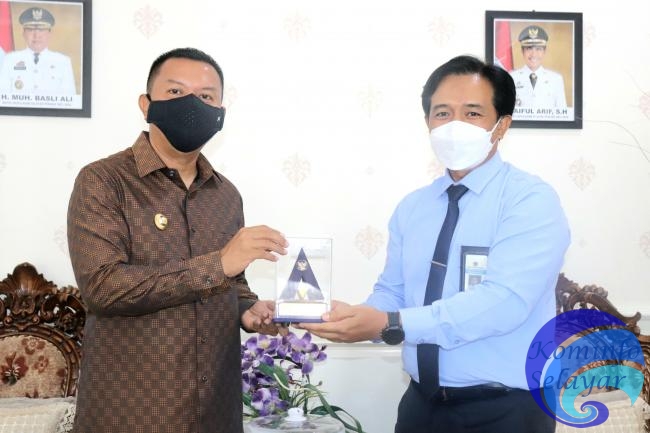 Lima kali WTP berturut-turut, Bupati Basli Ali terima penghargaan Menteri Keuangan