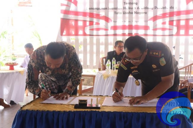 Pemkab Selayar dan Kejari Jalin Kerjasama Penanganan Hukum Perdata dan Tata Usaha Negara
