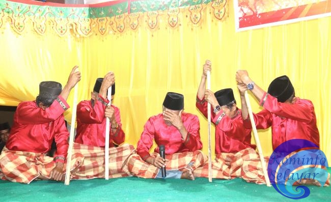 Jaga Kearifan Lokal, Pemdes Bontonasaluk Bersama Sanggar Seni Ri Batana Gelar Pentas Seni Dan Budaya