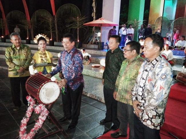 Buka Festival Takabonerate 2018, Ini Harapan Bupati Kepulauan Selayar 