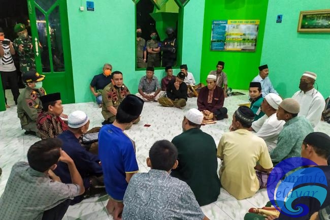 Pendekatan Persuasif ke Panitia Mesjid Oleh Tim Gugus Tugas Covid-19 Selayar, Ini Tujuannya