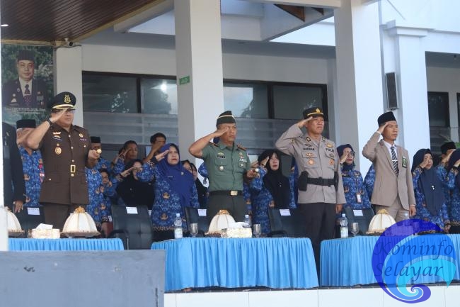 Harkitnas 2024, Pemkab Selayar Gelar Upacara dan Tabur Bunga di Taman Makam Pahlawan