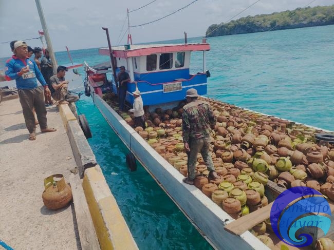 Empat Belas Ribu Tabung Gas Elpiji 3 Kg Tiba di Selayar
