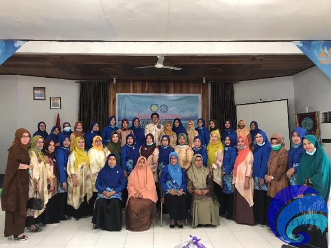 Hj. Asniar Marjani  Terima Rombongan TP. PKK dan DWP Kabupaten Soppeng 