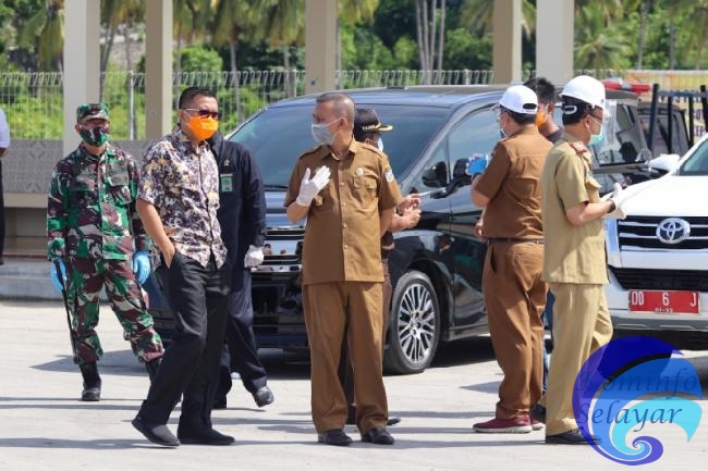 MBA Terus Semangati Dua Pasien Corona yang Dirujuk ke Makassar