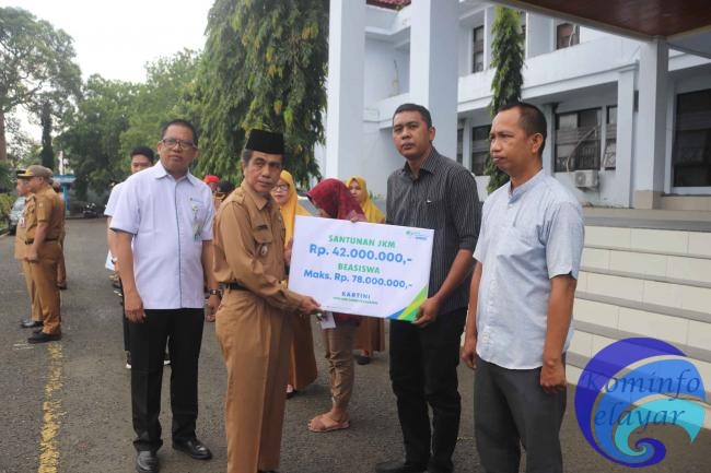 Tiga Ahli Waris Non ASN Terima Santunan, Saiful Arif: Ini adalah Bentuk Kepedulian Pemerintah Melalui BPJS Ketenagakerjaan