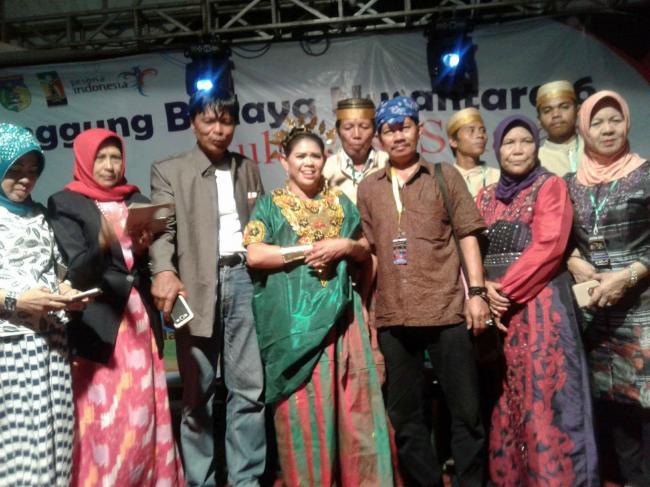 Kesenian Tradisional Batti-batti Selayar Tampil Pada Ajang PBI di Kota Palu