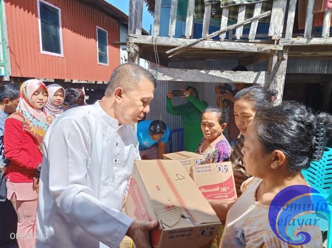 Sekda Selayar Salurkan Bantuan Susulan Kepada Korban Kebakaran di Tile-Tile