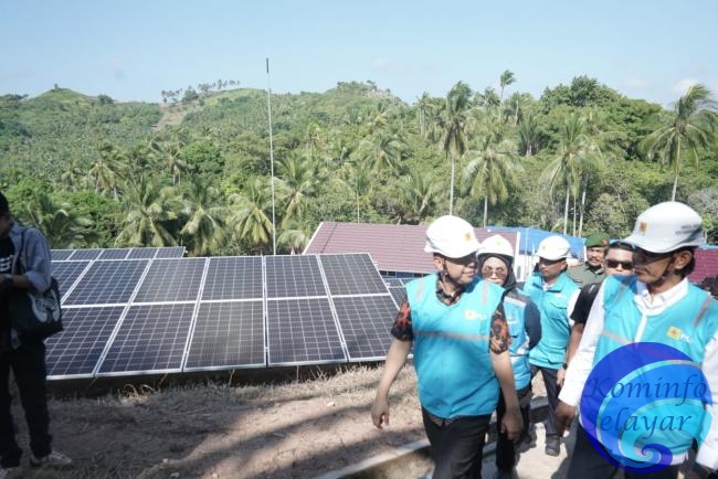 Mampu Kurangi 715 Ton Emisi Karbon, Teknologi PLTS Milik PLN Pasok 100% Energi Bersih bagi Masyarakat Pulau Bembe