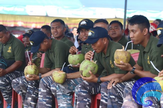 Kedatangan Laskar Muhibah KRI Dewaruci, Pemkab Kenalkan Budaya Kelapa Masyarakat Selayar