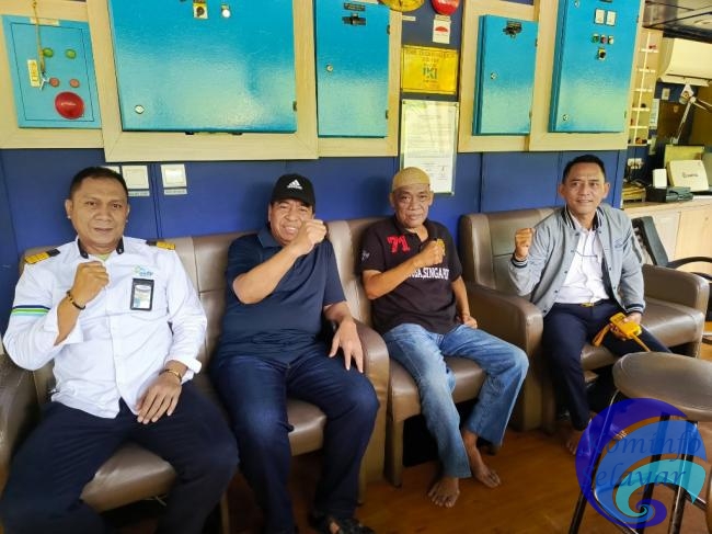 Kunjungan Kerja Safari Ramadan, Wabup Muhtar Bagi Tim ke Tiga Kecamatan di Kepulauan Selayar