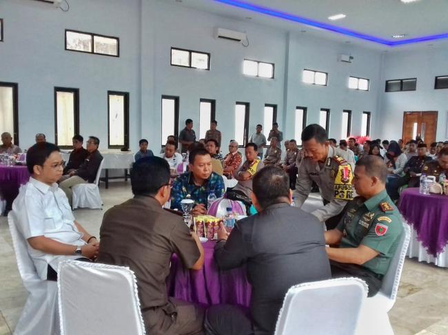 Bupati Soroti Masalah Hoax, saat beri Sambutan Apel Deklarasi Pemilu Damai 2019 di Mapolres Kepulaua