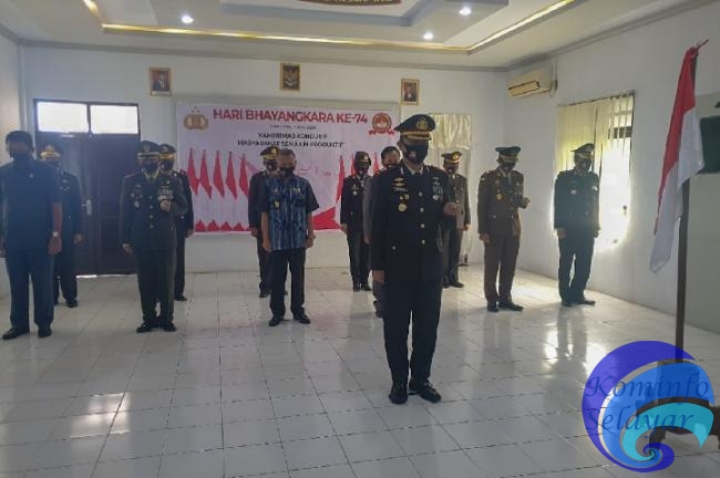 Diperingati Sederhana, Polres Kepulauan Selayar, Upacara HUT Bhayangkara ke-74 secara Virtual