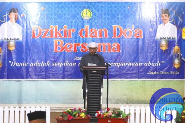 Dzikir Bersama Jelang Tahun Baru 2024, Bupati Basli Ali Serukan Peduli dan Doa Untuk Rakyat Palestina