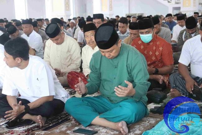 Bupati Selayar Sholat Idul Fitri 1445 H di Mesjid Rahmatan Lil Alamin, Wabup di Kelurahan Batangmata