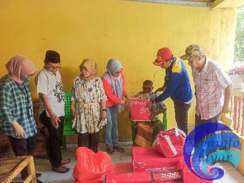 Sunusi Warga Rentan Sosial di Putabangun Terima Bantuan dari Dinsos Selayar