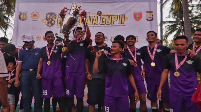 Wabup Kepulauan Selayar Tutup Turnamen Barugaiya Cup II, Bandara FC Boyong Piala Bergilir