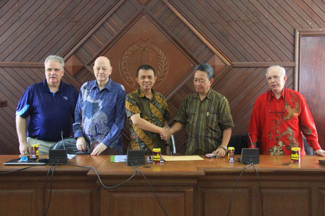 PT. Saudi Indojaya International Presentase Rencana Pembangunan Kilang Minyak di Selayar