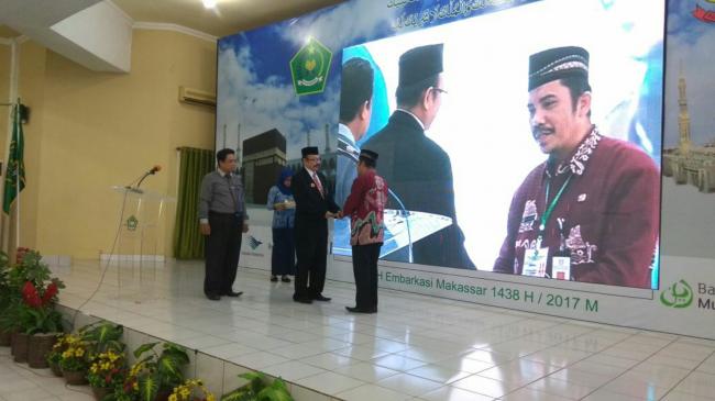 Kloter 24 CJH Kepulauan Selayar dan Kota Makassar Diterbangkan Menuju Tanah Suci 