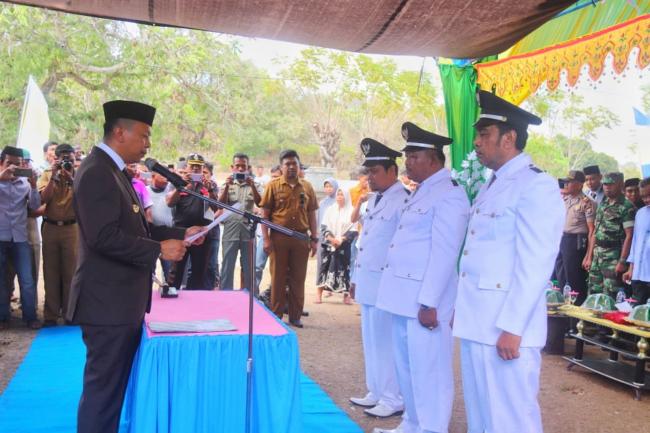 Bupati Kepulauan Selayar Lantik 3 Kades di Pasimasunggu Timur