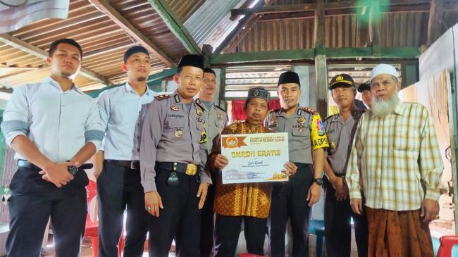 Lari Gauk, Marbot Masjid Dapat Hadiah Umroh Gratis Dari Polres Selayar