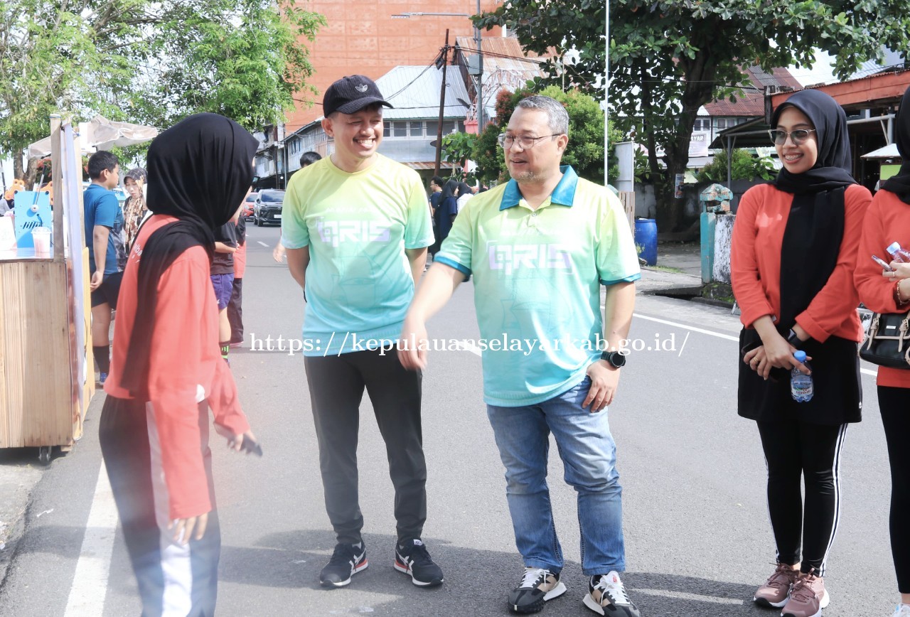 Bank Sulselbar Dukung Digitalisasi UMKM di Car Free Day Selayar Lewat QRIS