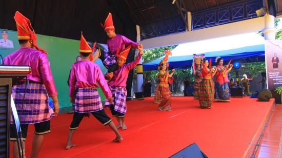 Tari penyambutan